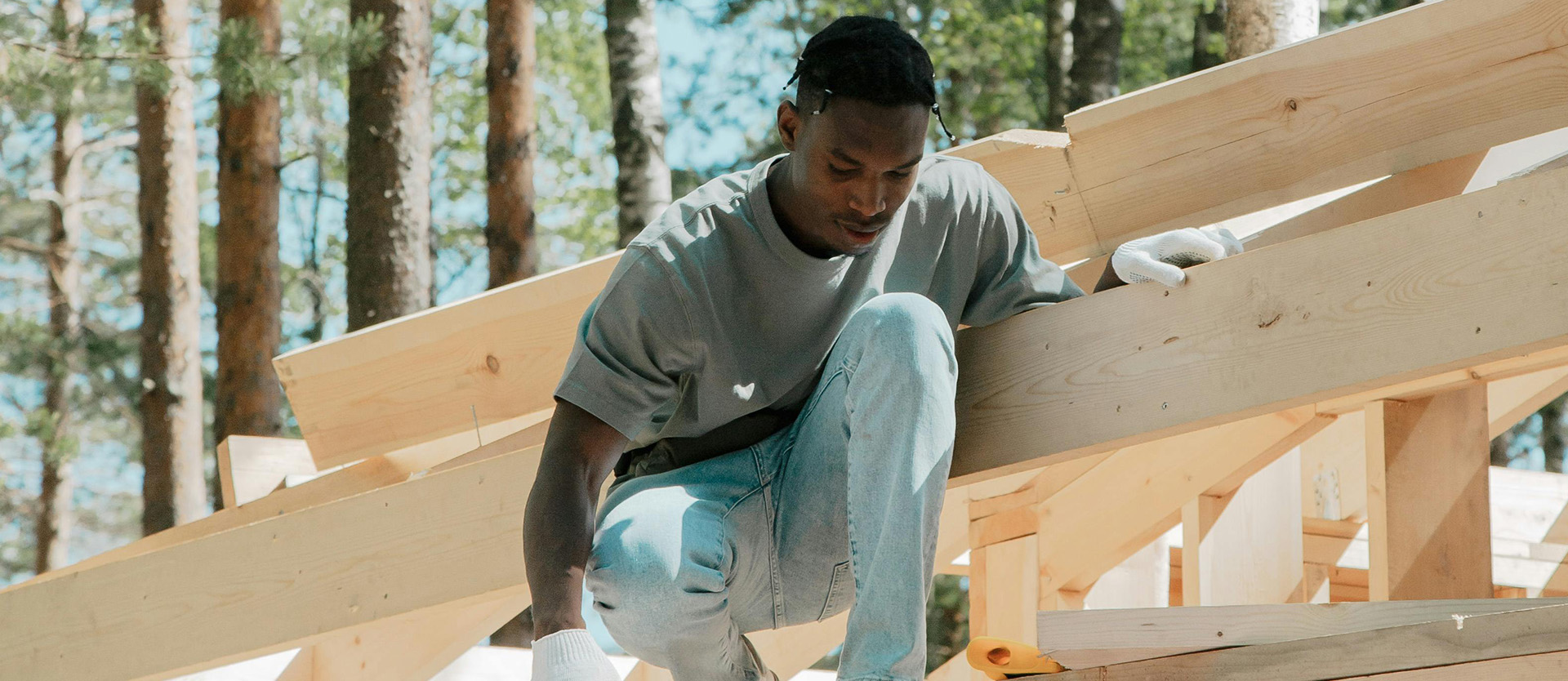 How to Stay Cool This Summer: Tips for Non-Climate Controlled Working Environments